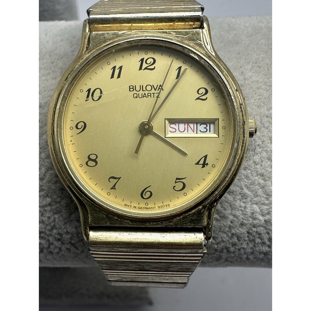 Bulova 92D32 P7 1987 New‎ Battery 31MM 7" Stretch Band F27